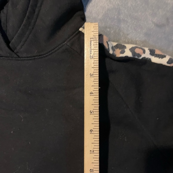 Converse high cut hoodie.  Great condition. - Picture 10 of 11